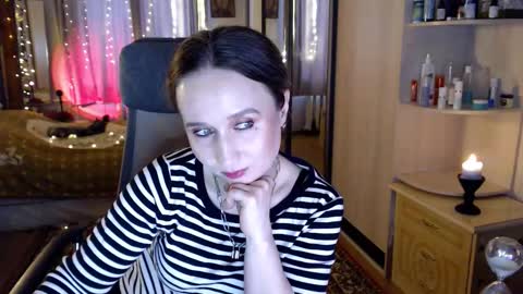 classyinna online show from January 19, 2026, 9:57 am