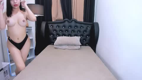 Snapshot of claudia_empress chatting on April 18, 2026, 7:58 pm Naughty Claudia online show from April 18, 2026, 7:58 pm