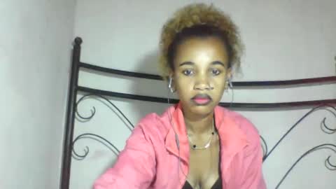 Snapshot of claudiannah chatting on May 19, 2026, 5:52 pm claudianne online show from May 19, 2026, 5:52 pm