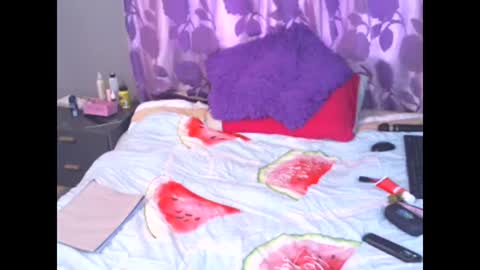 claudine valencia online show from December 13, 2024, 8:30 am