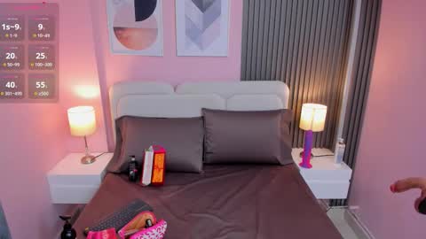 Snapshot of clawdeen__wolf chatting on December 19, 2025, 7:54 pm clauwdeen wolf online show from December 19, 2025, 7:54 pm