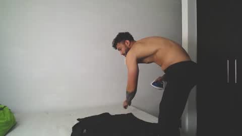 Snapshot of claybrown_ chatting on June 23, 2026, 1:09 pm Clay online show from June 23, 2026, 1:09 pm