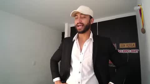 Snapshot of claybrown_ chatting on July 10, 2026, 5:04 pm Clay online show from July 10, 2026, 5:04 pm
