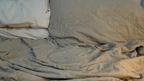 Anon online show from December 15, 2025, 4:33 pm