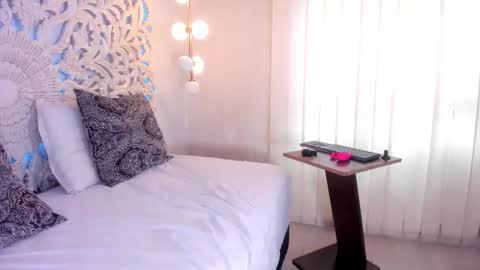 Clehon online show from April 16, 2026, 5:47 pm