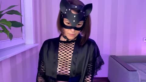 cleo_catra online show from November 12, 2025, 5:46 pm