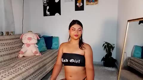 cleo_hills online show from December 22, 2024, 11:54 am