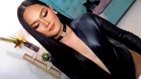 Cleo online show from November 20, 2025, 12:22 am