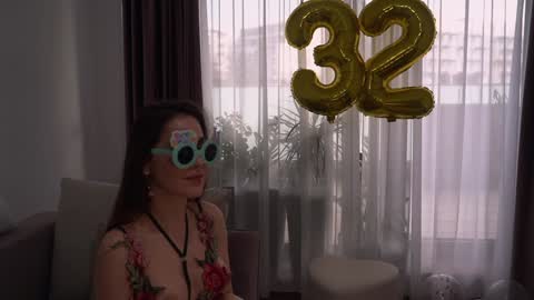 Cleopatra online show from January 31, 2025, 10:52 am