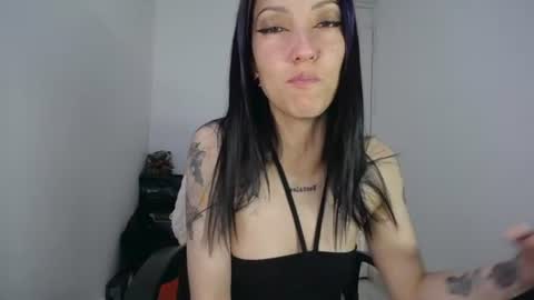Snapshot of cleopatra_cute chatting on June 27, 2026, 3:22 am Nicol online show from June 27, 2026, 3:22 am