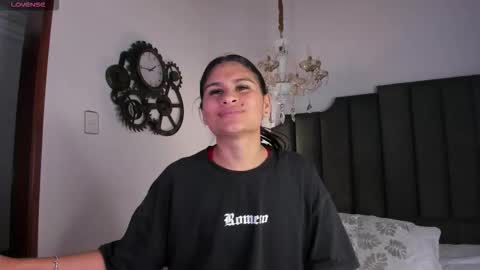 Cleopatra online show from February 8, 2026, 6:44 pm