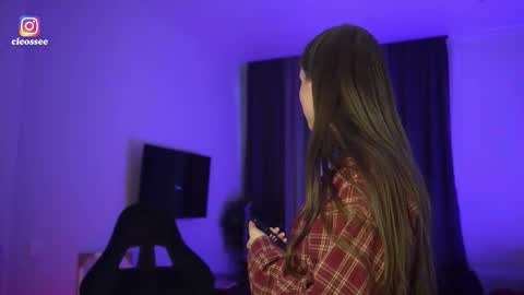 Snapshot of cleose chatting on March 5, 2026, 7:04 am Cleo online show from March 5, 2026, 7:04 am