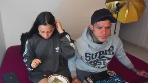 cleo y maikol online show from October 27, 2025, 8:51 am