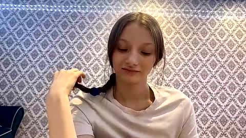 Snapshot of cleotilderinde chatting on December 3, 2025, 5:44 pm Cleo online show from December 3, 2025, 5:44 pm