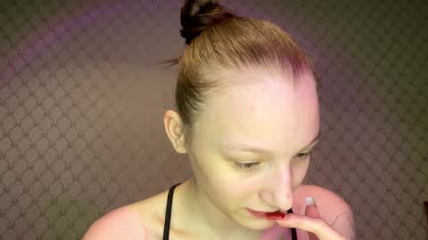 Cleo online show from January 14, 2026, 3:17 pm