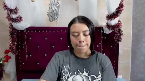 Snapshot of clhoedeep chatting on February 18, 2025, 12:39 pm clhoedeep online show from February 18, 2025, 12:39 pm