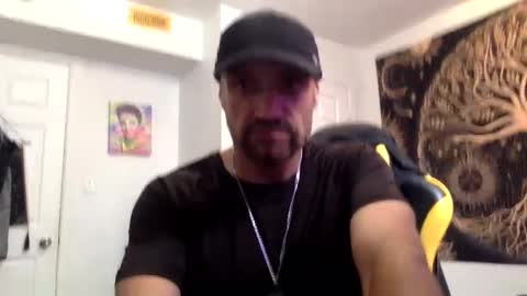 Snapshot of clintwood12 chatting on October 1, 2025, 4:35 pm chad online show from October 1, 2025, 4:35 pm