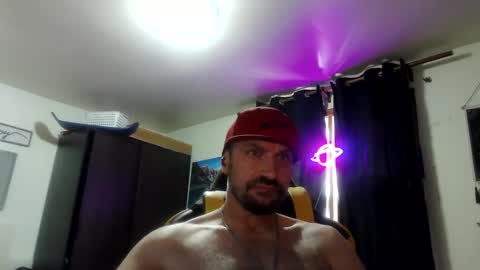 Snapshot of clintwood12 chatting on November 1, 2025, 5:59 pm chad online show from November 1, 2025, 5:59 pm