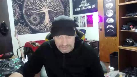 chad online show from December 16, 2025, 4:17 am