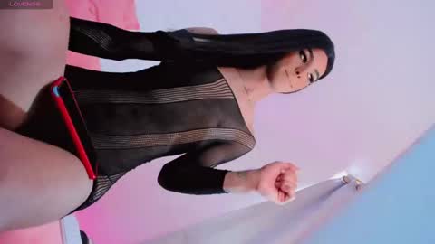 CLOE REMINTON online show from February 12, 2025, 1:16 pm