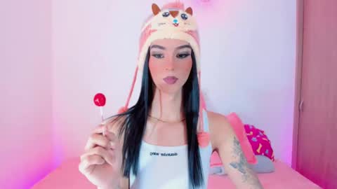 CLOE REMINTON online show from March 3, 2025, 10:10 pm