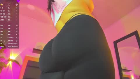 Snapshot of cloe_yeraldy_ chatting on February 7, 2026, 2:37 am CHARLOTTE online show from February 7, 2026, 2:37 am