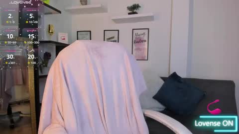 cloee_dss online show from April 16, 2026, 9:04 pm