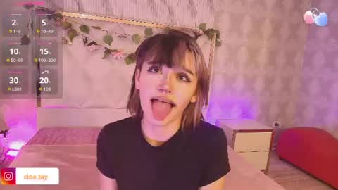 Snapshot of cloee_tay1 chatting on July 26, 2026, 11:28 am cloee_tay1 online show from July 26, 2026, 11:28 am