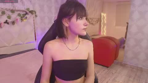 Snapshot of cloee_tay1 chatting on July 28, 2026, 11:39 am cloee_tay1 online show from July 28, 2026, 11:39 am