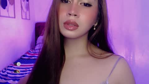 Snapshot of cloudia_babe chatting on September 25, 2025, 3:43 am Cloudia babe69 online show from September 25, 2025, 3:43 am