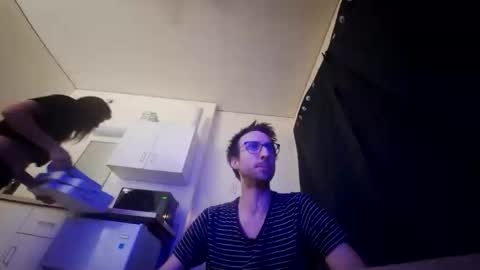 Snapshot of cloudperson chatting on November 14, 2025, 8:35 am cloudperson online show from November 14, 2025, 8:35 am