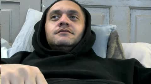 CloudyClearSkies online show from November 4, 2025, 4:33 am