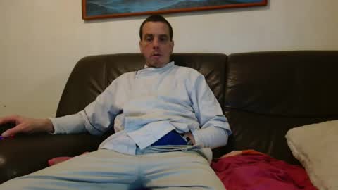 clouplefun online show from January 16, 2026, 6:50 am