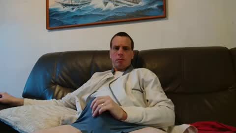 Snapshot of clouplefun chatting on March 31, 2026, 6:03 am clouplefun online show from March 31, 2026, 6:03 am