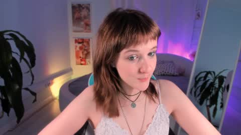  Clover  follow me  online show from December 4, 2024, 7:56 pm