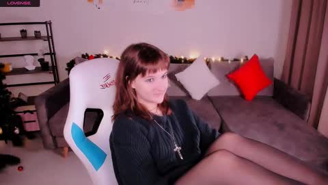  Clover  follow me  online show from January 9, 2025, 3:23 pm