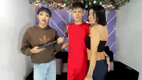 Snapshot of club_latinboys chatting on May 12, 2026, 3:09 pm club_latinboys online show from May 12, 2026, 3:09 pm