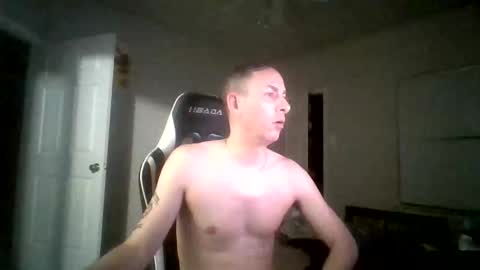 Snapshot of cmypenis chatting on November 18, 2025, 4:28 am Master Bates online show from November 18, 2025, 4:28 am