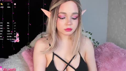 Mila online show from December 22, 2024, 9:53 pm