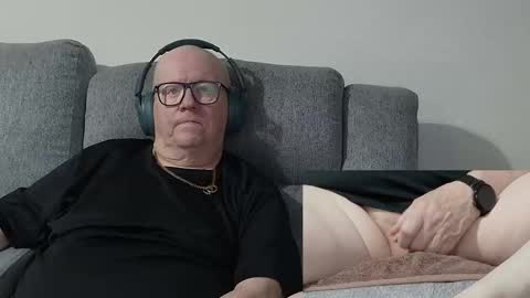 Charlie. online show from November 6, 2025, 4:19 pm