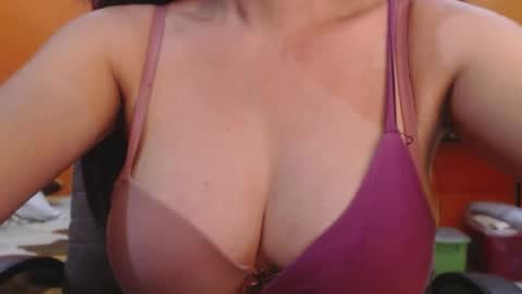 titanis online show from January 8, 2025, 11:09 pm