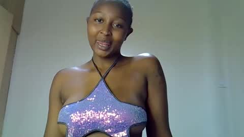 Snapshot of coco_babyy chatting on November 20, 2025, 11:10 am bella online show from November 20, 2025, 11:10 am