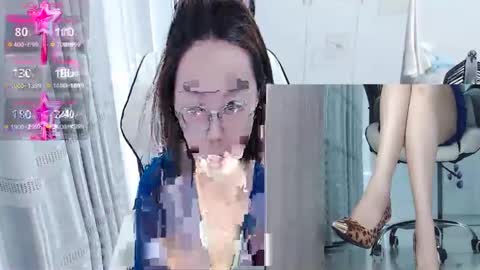 Snapshot of coco_coo chatting on June 1, 2026, 5:42 am coco online show from June 1, 2026, 5:42 am