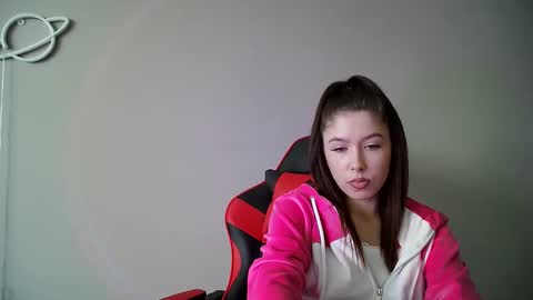 Snapshot of cocoberry1 chatting on March 11, 2025, 9:02 am cocoberry1 online show from March 11, 2025, 9:02 am