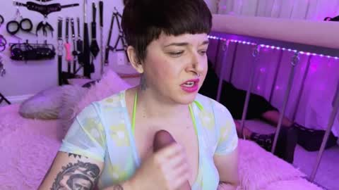 Snapshot of cocodeville chatting on March 11, 2025, 3:59 am Coco Deville online show from March 11, 2025, 3:59 am