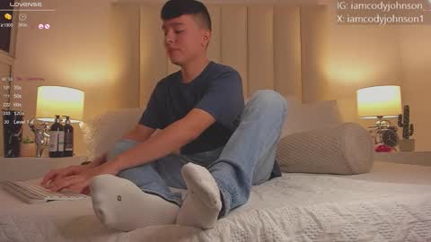 Snapshot of cody_johnsonn_ chatting on October 26, 2025, 12:05 am CODY online show from October 26, 2025, 12:05 am