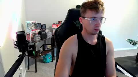 Snapshot of codyt1016 chatting on October 7, 2025, 4:59 pm codyt1016 online show from October 7, 2025, 4:59 pm