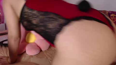 Snapshot of cofee_dreams chatting on February 21, 2025, 6:26 pm Coffee Dreams online show from February 21, 2025, 6:26 pm