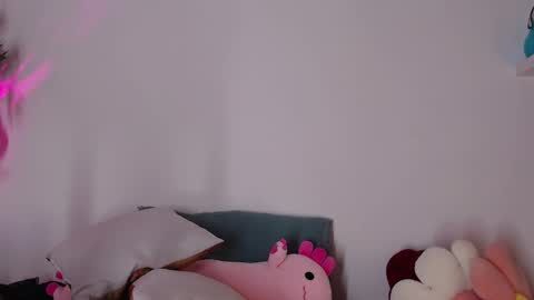 Snapshot of cofee_dreams chatting on February 27, 2025, 4:32 pm Coffee Dreams online show from February 27, 2025, 4:32 pm