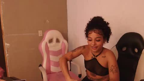 coffe_eyes online show from October 11, 2025, 4:01 am